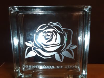 glasblok met verlichting - Afbeelding 8